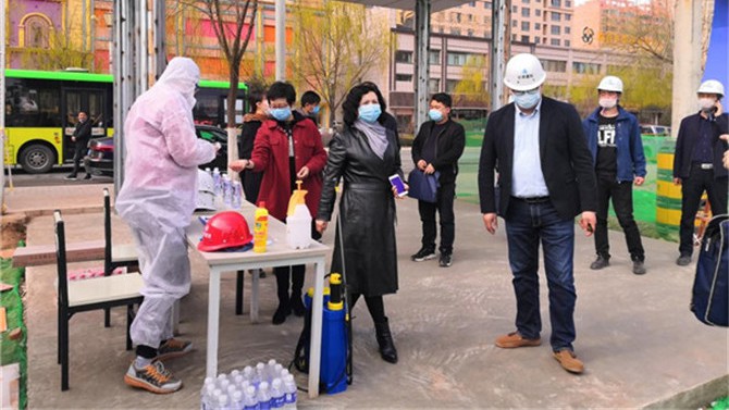 臨夏市縣級領(lǐng)導(dǎo)、工商聯(lián)主席一行調(diào)研百酈天香項(xiàng)目